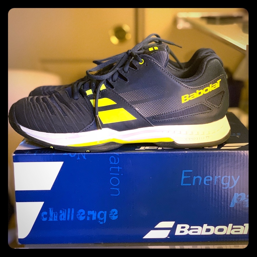 Babolat men’s tennis shoes